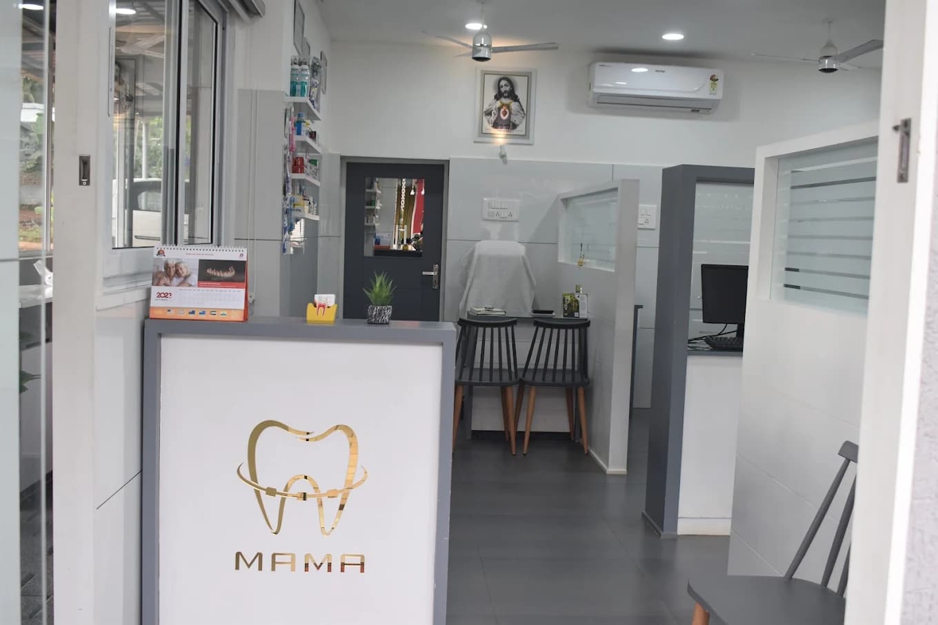 MAMA Dental Clinic & Orthodontic Centre Lounge